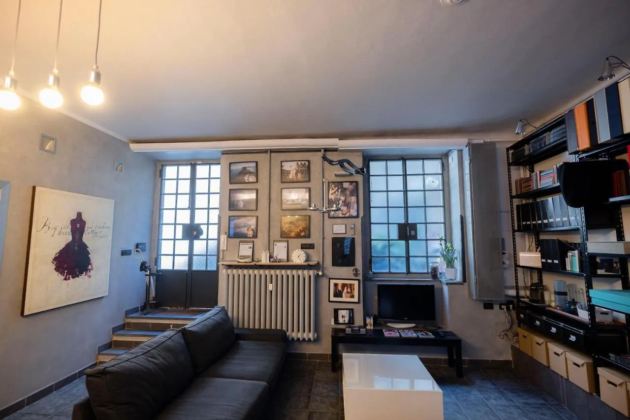 Loft In Stile Industrial - Stazione Centrale Milan Apartment